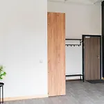 Youthments Living 아파트