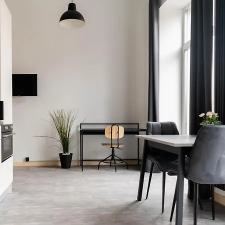 Apartment Youthments Living *