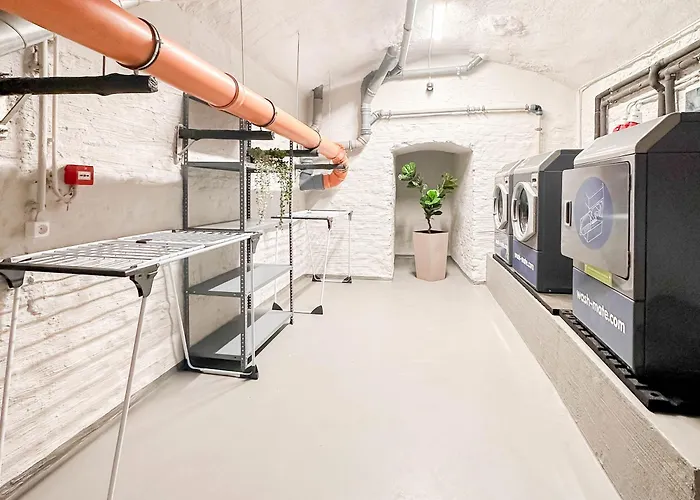 Apartment Youthments Living