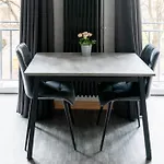 Youthments Living Apartment *